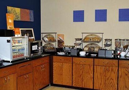 Fairfield Inn Middletown Monroe Экстерьер фото