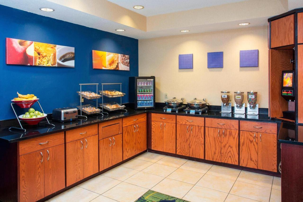 Fairfield Inn Middletown Monroe Экстерьер фото