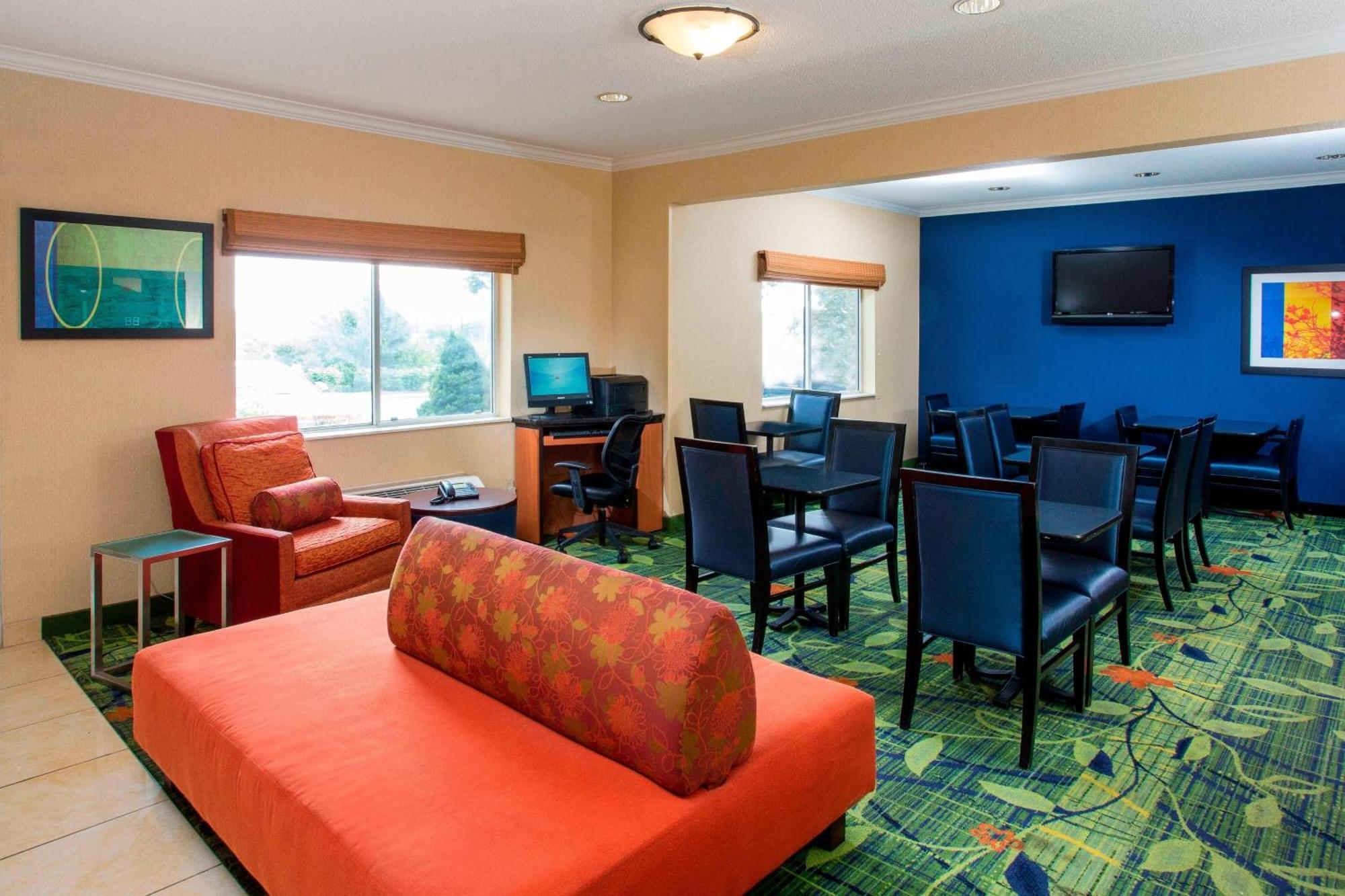 Fairfield Inn Middletown Monroe Экстерьер фото